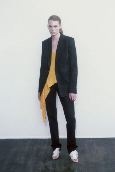 Look 3